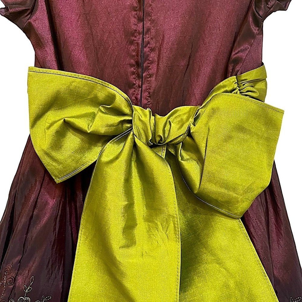Sweet Kids Burgundy Embroidered Taffeta Midi Dress Size 6 - Picture 8 of 11